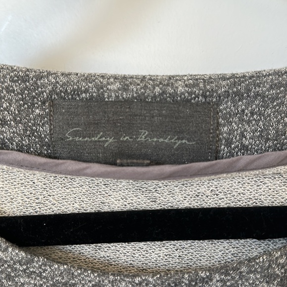 Anthropologie Recessed Lace Sweatshirt Pullover Long-Sleeve Gray Tunic Top - Picture 6 of 7